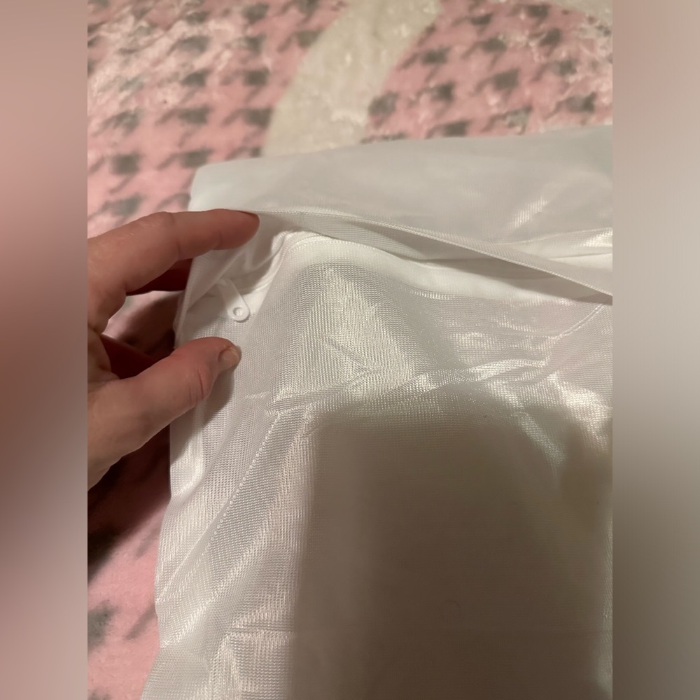 Laundry bag - Picture 2 of 4